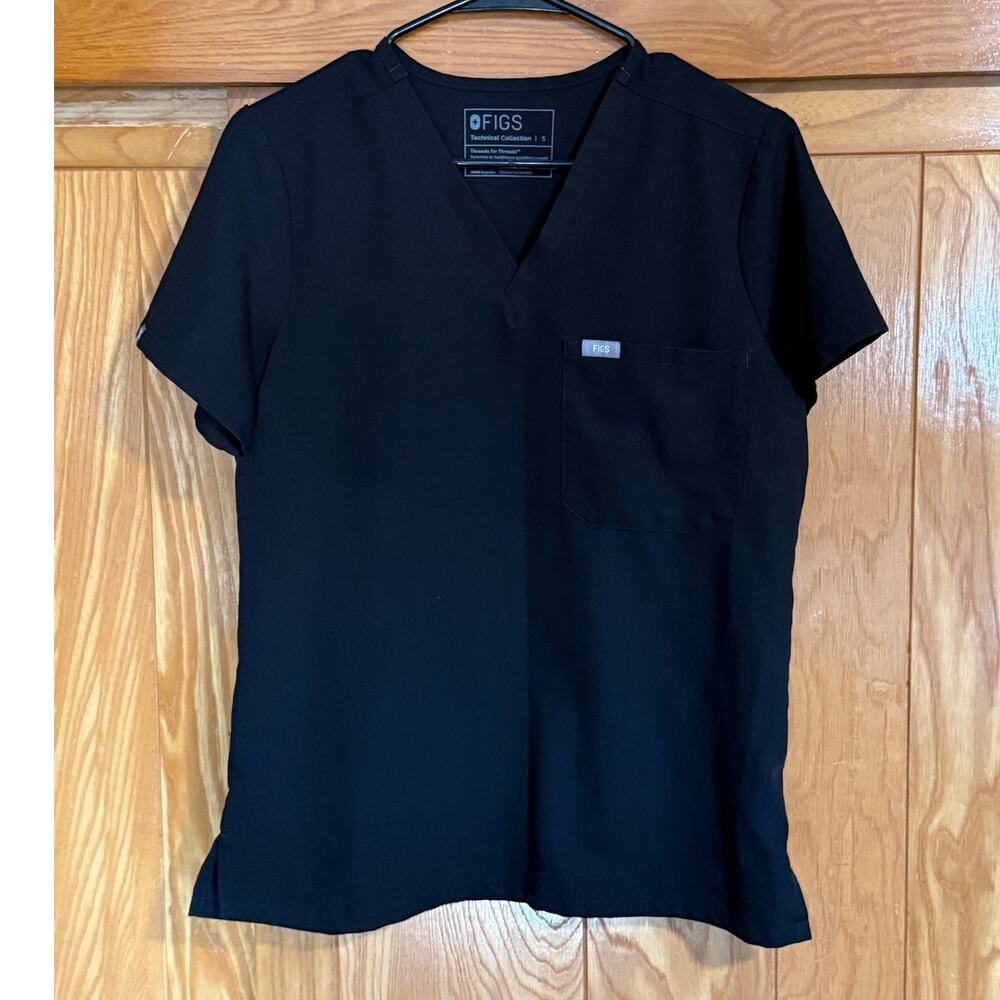 FIGS Black Scrub Set Bundle - Catarina Top & Zamora Joggers (Size S/P)